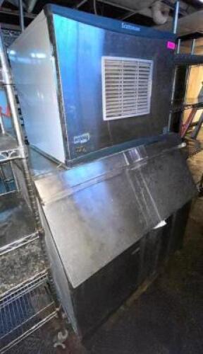 SCOTSMAN 360 LB. AIR COOLED ICE MACHINE W/ BIN