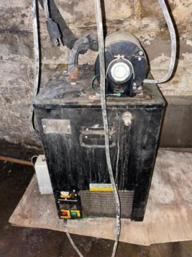 GLYCOL CHILLER W/ (2) GROUP TAP HANDLE