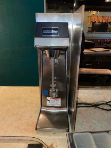 HAMILTON BEACH BLENDER / MIXER.