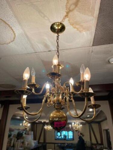 (4) POLISHED BRASS LIGHT FIXTURES.