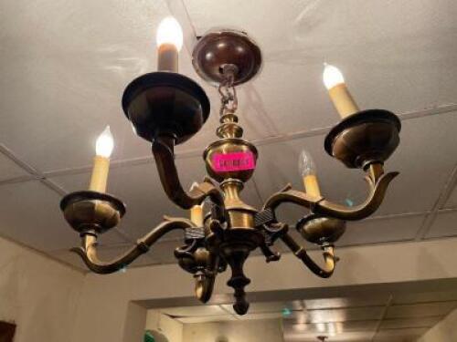 (2) LIGHT FIXTURES.