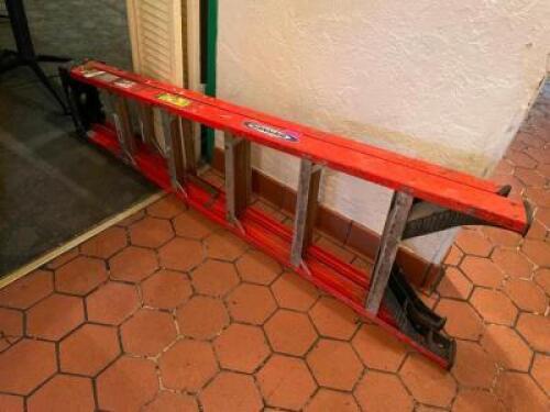 6' FIBERGLASS LADDER