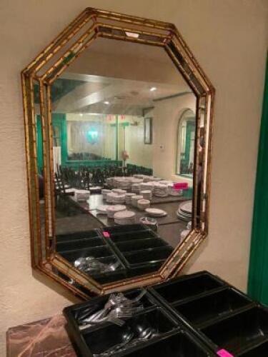 FRAMED WALL MIRROR