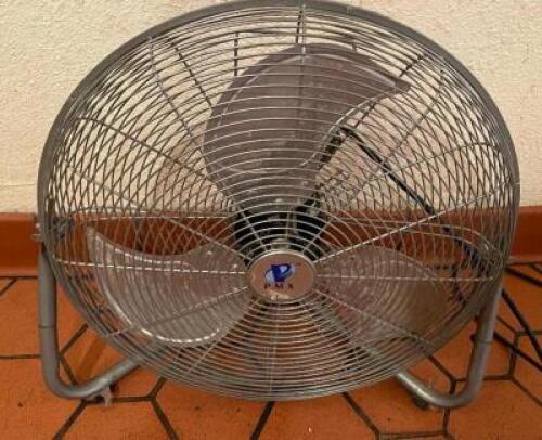 20" FLOOR FAN