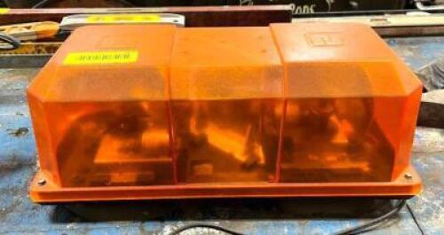 DESCRIPTION: HIGHLIGHTER MINI-LIGHTBAR AMBER 12V LIGHT BRAND/MODEL: FEDERAL SIGNAL LOCATION: WAREHOUSE LOCATION: 6249 LORENS LN. CEDAR HILL, MO 63016
