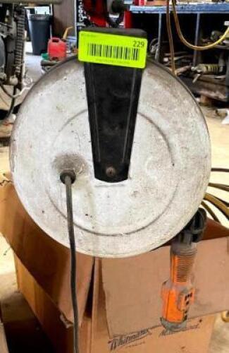 DESCRIPTION: EXTENSION CORD REEL LOCATION: WAREHOUSE LOCATION: 6249 LORENS LN. CEDAR HILL, MO 63016 QTY: 1