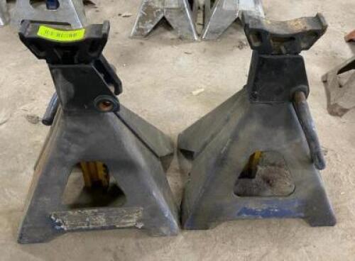 DESCRIPTION: (2) JACK STANDS LOCATION: WAREHOUSE LOCATION: 6249 LORENS LN. CEDAR HILL, MO 63016 QTY: 2