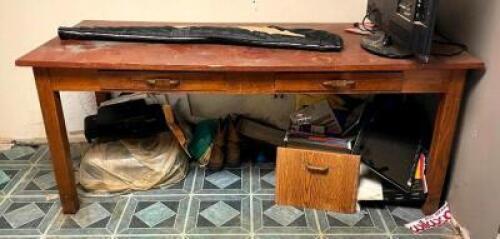 DESCRIPTION: 6' WOODEN DESK WITH 2-DRAWERS INFORMATION: CONTENTS NOT INCLUDED SIZE: 72"X30"X30" LOCATION: HOUSE #2 LOCATION: 6521 WOODLAND DRIVE CEDAR
