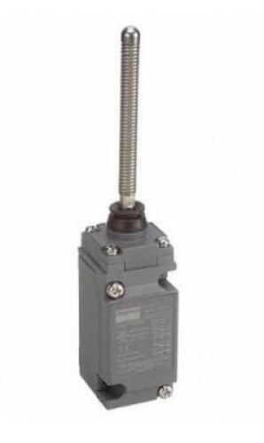 DESCRIPTION: (2) HEAVY DUTY LIMIT SWITCH BRAND/MODEL: DAYTON/12T852 INFORMATION: WOBBLE STICK/IP RATING: 67 RETAIL$: 214.32 EACH SIZE: 3.35"H X 1.65"W