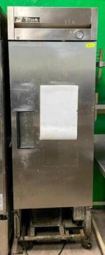 STAINLESS STEEL REACH-IN REFRIGERATOR