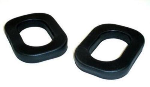 DESCRIPTION: (3) PACKS OF (6) REPLACEMENT EARMUFFS BRAND/MODEL: 3M/331-3010 INFORMATION: FOR USE WITH MODEL #: 1000,2000H,3000,9000 RETAIL$: 40.16 PER