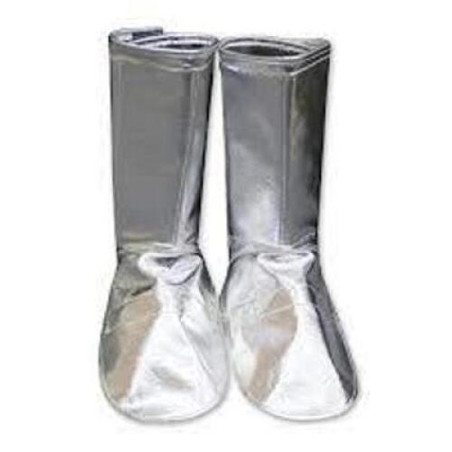 DESCRIPTION: (2) PAIRS OF ALUMINIZED KEVLAR HEAT RESISTANT GAITERS BRAND/MODEL: CHICAGO PROTECTIVE APPAREL #401-AKV-18 RETAIL$: $65.08 EA SIZE: ONE SI
