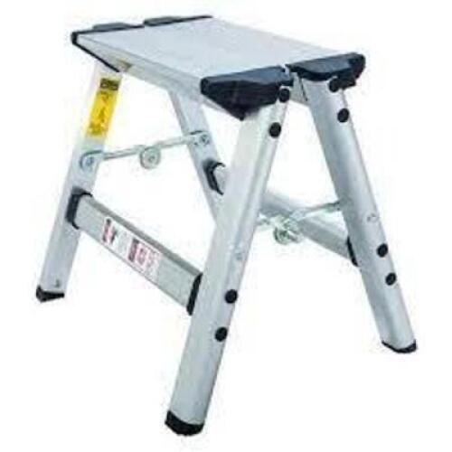 DESCRIPTION: (1) LIGHTWEIGHT ALUMINUM STEP STOOL BRAND/MODEL: THE ORIGINAL UP UP RETAIL$: $42.70 EA SIZE: 12.60 X 12.80 X 10.50 QTY: 1