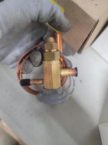DESCRIPTION: (2) EXPANSION VALVE BRAND/MODEL: SPORLAN #EFS-1/6-C RETAIL$: $10.00 EA SIZE: 2SX3 ODF 30 QTY: 2