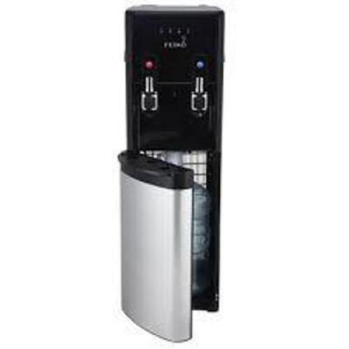 DESCRIPTION: (1) BOTTOM LOADING WATER DISPENSER BRAND/MODEL: PRIMO INFORMATION: BLACK AND STAINLESS RETAIL$: $240.00 EA QTY: 1