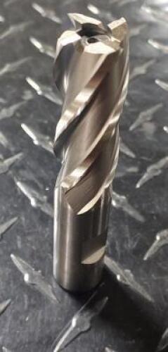 DESCRIPTION: (1) HSS SQ END MILL BRAND/MODEL: HERTEL 41118100 RETAIL$: 48.14 SIZE: 25/32" DIA 1-7/8" LOC 2/4" SD QTY: 1