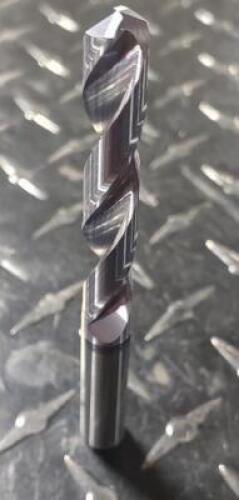 DESCRIPTION: (4) SOLID CARBIDE DRILL BRAND/MODEL: SC TOOL CORP ST1957-36393 RETAIL$: $ 243.95 EA SIZE: 13/32" X 2-19/32" QTY: 4