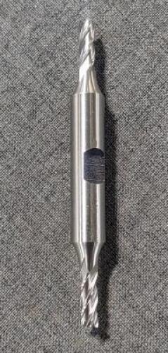 DESCRIPTION: (1) HSS DOUBLE END SQ END MILL BRAND/MODEL: HERTEL 87151213 RETAIL$: $34,24 SIZE: 3/16" DIA 1/2" LOC 3/8" SD QTY: 1