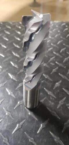 DESCRIPTION: (1) COBAL SQ END MILL BRAND/MODEL: NIAGARA 10055892 RETAIL$: 188.86 SIZE: 1" DIAM 3" LOC QTY: 1