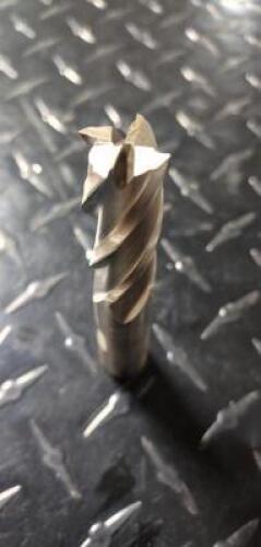 DESCRIPTION: (1) HSCO8 SQ. END MILL BRAND/MODEL: INTERSTATE 01881408 RETAIL$: 47.16 SIZE: 5/8" DIA 1-5/8" LOC QTY: 1