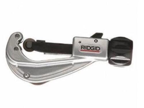 DESCRIPTION: (1) MANUAL TUBING CUTTER BRAND/MODEL: RIDGID/31632 INFORMATION: CUTTING CAPACITY: 1/4 TO 1-5/8"/ALUMINUM/MACHINED STEEL RETAIL$: 71.52 SI