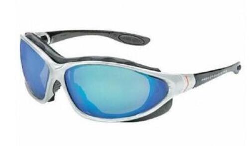 DESCRIPTION: (3) SAFETY GLASSES BRAND/MODEL: HARLEY DAVIDSON/HD1302 INFORMATION: BLACK & SILVER/ANTI-FOG SIZE: UNIVERSAL QTY: 3