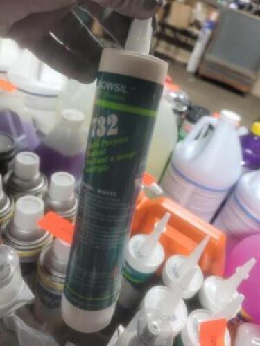 DESCRIPTION: (6) SILICONE SEALANT BRAND/MODEL: DOWSIL $4045031 RETAIL$: $8.06 EA SIZE: 305 ML QTY: 6