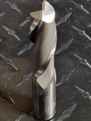 DESCRIPTION: (1) HSSCo8 SQ. END MILL BRAND/MODEL: HERTEL 41113978 RETAIL$: $68.97 SIZE: 3/4", 2-1/4" LOC QTY: 1