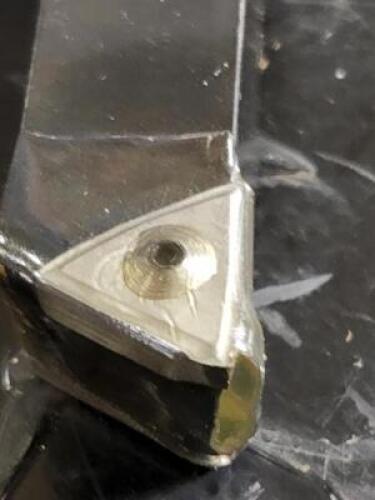 DESCRIPTION: (1) SQ. SHOULDER RH INDEXABLE TURNING INSERT TOOL BIT BRAND/MODEL: VALUE COLLECTION 78641412 RETAIL$: $70.89 SIZE: 5.8" SQ SHANK QTY: 1