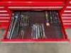 DESCRIPTION: 19-DRAWER TOOL CHES WITH WORK TOP ON CASTERS WITH CONTENTS OF TOOLS PICTURED BRAND/MODEL: US GENERAL INFORMATION: SEE PHOTOS FOR MORE DET - 18