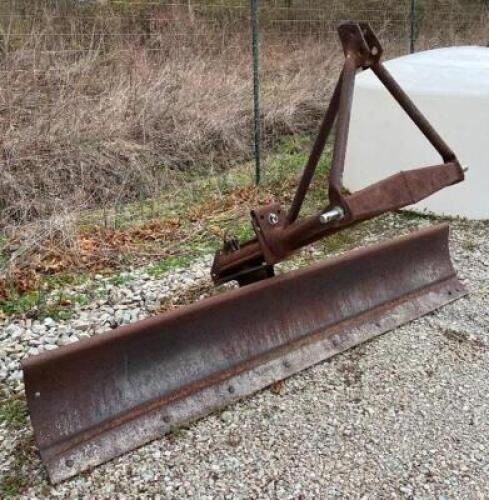 DESCRIPTION: 8' TRACTOR BLADE ATTACHEMENT BRAND/MODEL: FORD 716 QTY: 1