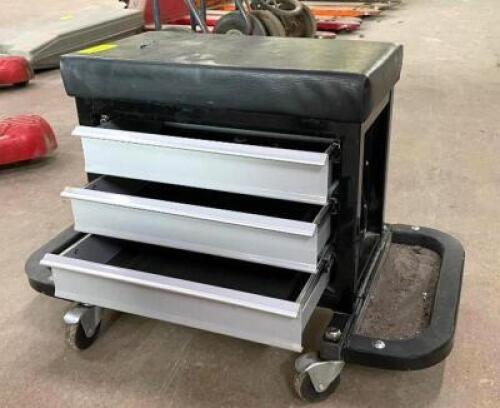 DESCRIPTION: MECHANICS ROLLER SEAT WITH DRAWERS QTY: 1