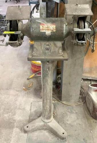 DESCRIPTION: DAYTON 3/4HP BENCH GRINDER BRAND/MODEL: DAYON QTY: 1