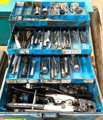 DESCRIPTION: TRUCK SPEEDOMETER CABLE REPAIR KIT BRAND/MODEL: SS WHITE QTY: 1