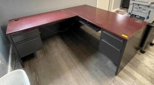 DESCRIPTION: L-SHAPED DESK WITH LEF-SIDE RETURN SIZE: 77"X66" QTY: 1