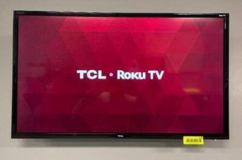 DESCRIPTION: 32" WALL MOUNT ROKU SMART TV BRAND/MODEL: TCL QTY: 1