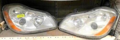 DESCRIPTION: (2) - T680 HEADLAMP ASSEMBLIES BRAND / MODEL: KENWORTH LOCATION: SHELVING UNIT #1 THIS LOT IS: SOLD BY THE PIECE QTY: 2