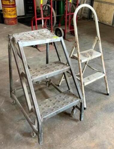 DESCRIPTION: (2) ASSORTED STEP STOOLS QTY: 2