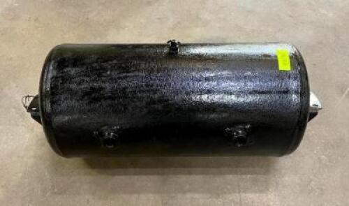 DESCRIPTION: COMMERCIAL AIR TANK RESERVOIR SIZE: 24" QTY: 1