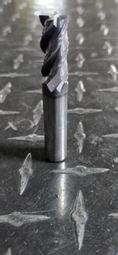 DESCRIPTION: (1) HIGH PERFORMANCE CARBIDE SQ. END MILL BRAND/MODEL: MINICUT INTERNATIONAL 6000-40030 RETAIL$: $180.00 SIZE: 7/16" DIA QTY: 1