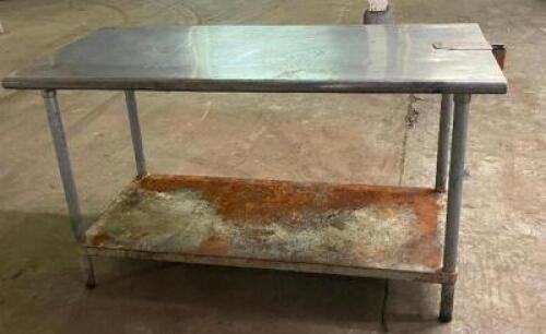 DESCRIPTION: 60" X 30" STAINLESS TABLE W/ MOUNTED CAN OPENER SIZE: 60" X 30" QTY: 1