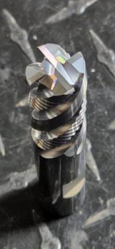DESCRIPTION: (2) SOLID CARBIDE CORNER CHAMFER. RADIUS ROUGHING FINISHING END MILL BRAND/MODEL: ISCAR 5622694 RETAIL$: $ 235.71 EA SIZE: 5/8" DIA 0.024
