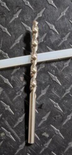 DESCRIPTION: (1) HSS TAPER LENGTH DRILL BRAND/MODEL: CLEVELAND 63729248 RETAIL$: $26.83 SIZE: 3/8" QTY: 1