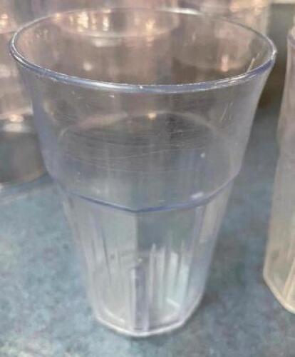 (40) 5 OZ CLEAR PLASTIC TUMBLERS