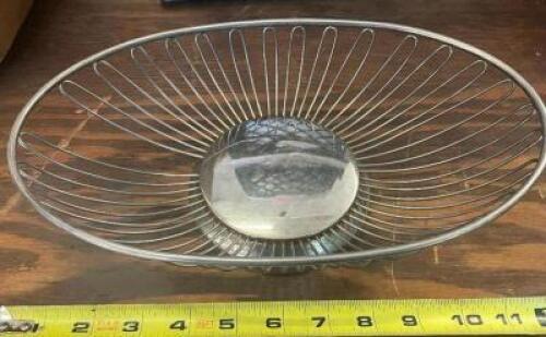 (12) 12" STAINLESS WIRE BREAD BASKETS