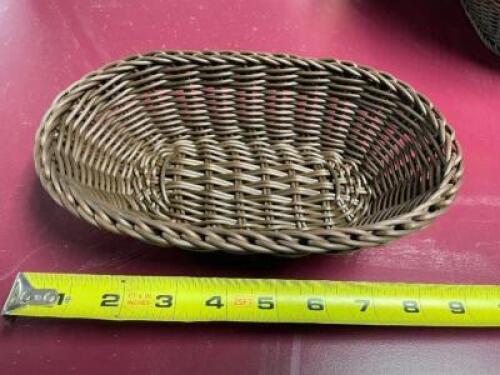 (40) 9" WICKER BREAD BASKET