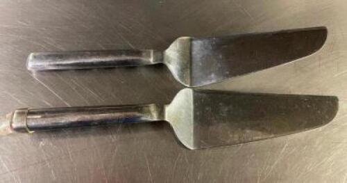 DESCRIPTION: (5) STAINLESS PIE SERVERS THIS LOT IS: SOLD BY THE PIECE QTY: 5