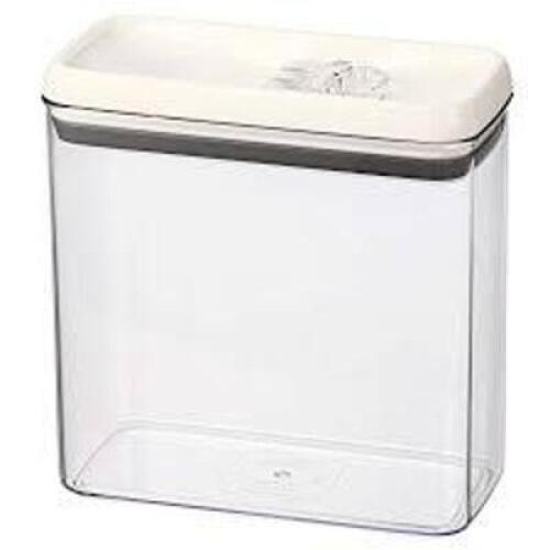 DESCRIPTION: (4) FLIP TITE RECTANGULAR CONTAINER BRAND/MODEL: BETTER HOMES AND GARDENS INFORMATION: CLEAR WITH WHITE LID RETAIL$: $20.00 EA SIZE: 11.5