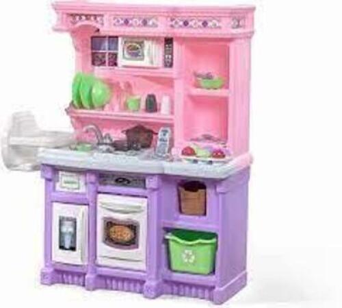 DESCRIPTION: (1) LITTLE BAKERS KITCHEN BRAND/MODEL: STEP 2 RETAIL$: $160.00 EA QTY: 1