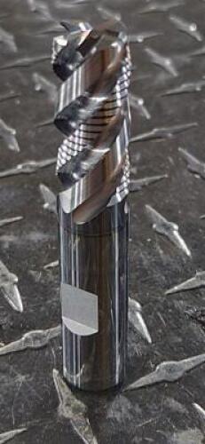 DESCRIPTION: (2) SOLID CARBIDE CORNER CHAMFER. RADIUS ROUGHING FINISHING END MILL BRAND/MODEL: ISCAR 5622694 RETAIL$: $ 235.71 EA SIZE: 5/8" DIA 0.024